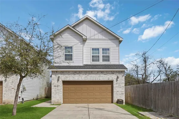 $1,900 | 4521 Clover Street, Houston, TX 77051