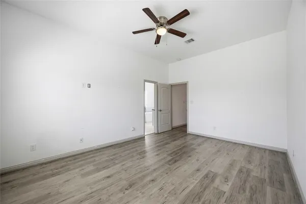 $1,900 | 4521 Clover Street, Houston, TX 77051