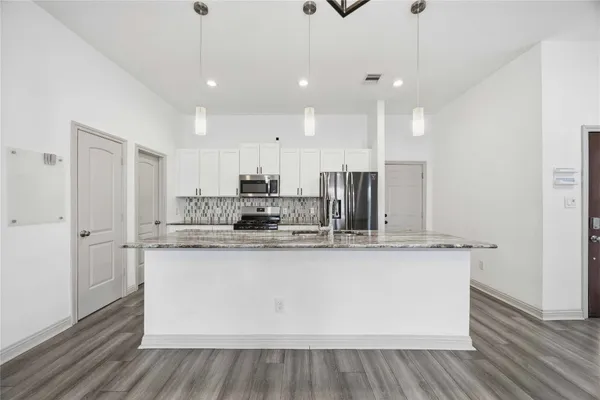 $1,900 | 4521 Clover Street, Houston, TX 77051