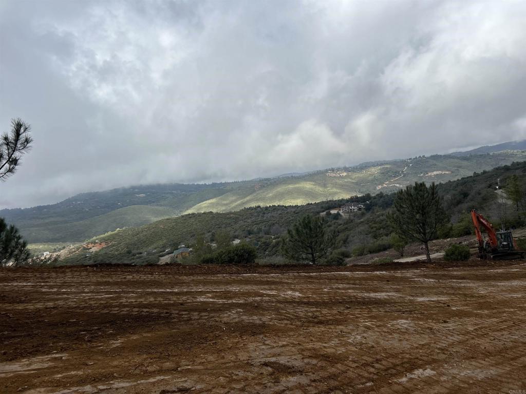 5566 Acorn Patch Road Julian, CA 92036 - Photo 2 of 13