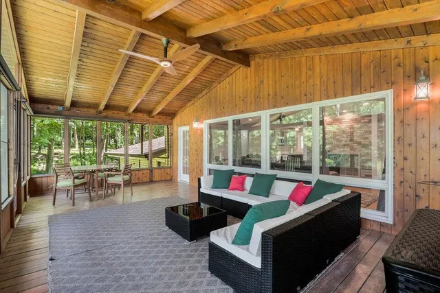 $479,500 | 3840 East Gull Lake Drive, Hickory Corners, MI 49060