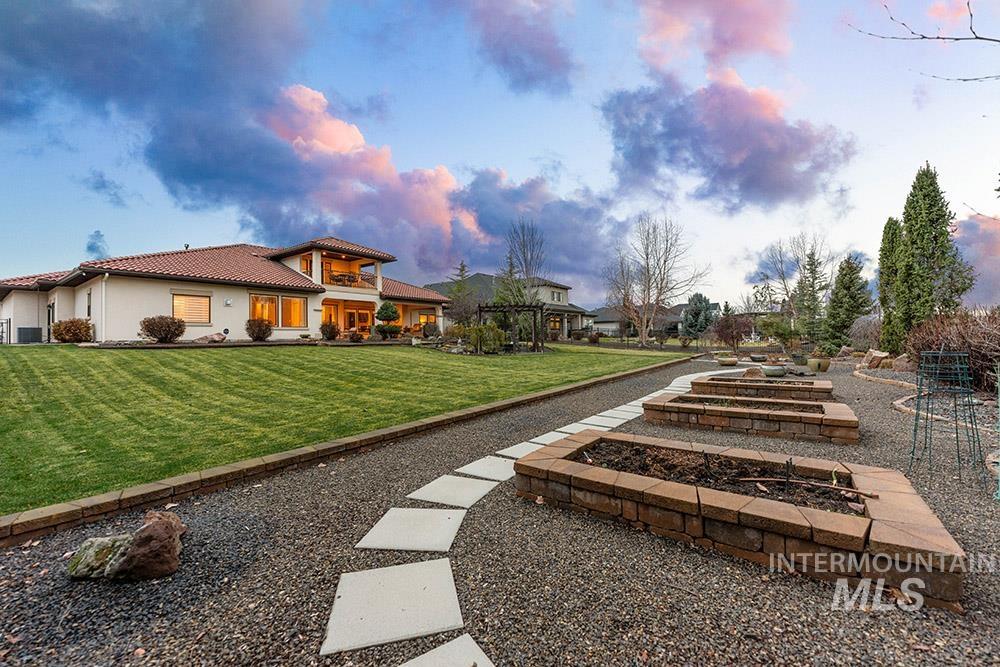 698 West Back Forty Drive Eagle, ID 83616 - Photo 3 of 41