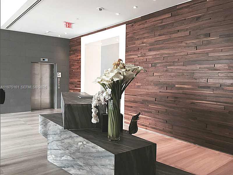 460 Northeast 28th Street, Unit 3203 Miami, FL 33137 - Photo 33 of 41 Exterior Front