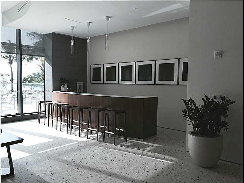 460 Northeast 28th Street, Unit 3203 Miami, FL 33137 - Photo 38 of 41 Exterior Front