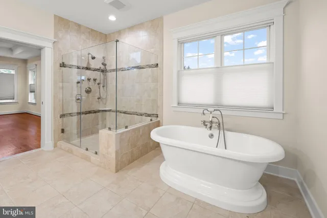 $2,240,000 | 217 Pleasant Street Southwest, Vienna, VA 22180