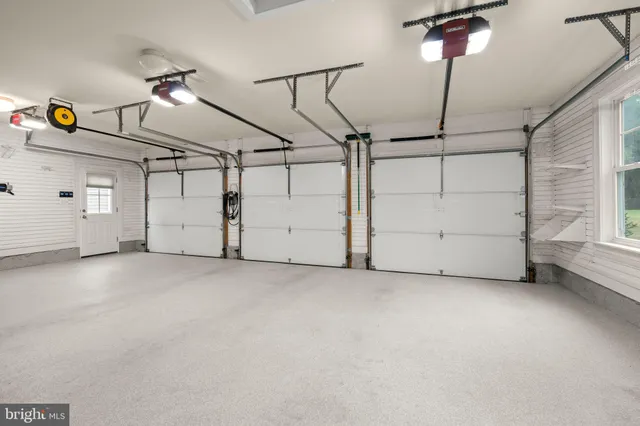 $2,240,000 | 217 Pleasant Street Southwest, Vienna, VA 22180