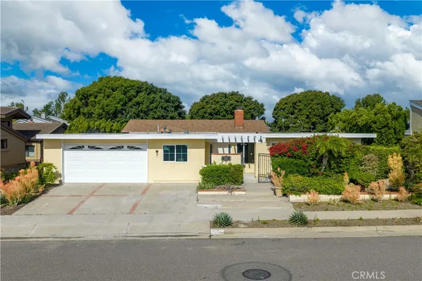 $3,380,000 | 19421 Sierra Lago Road, Irvine, CA 92603
