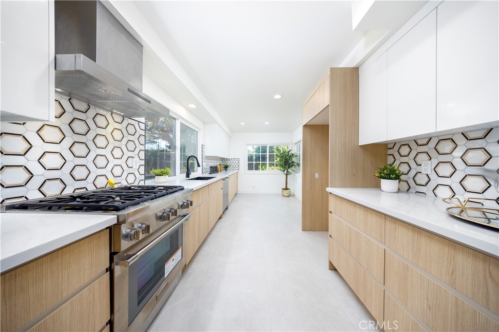 19421 Sierra Lago Road Irvine, CA 92603 - Photo 13 of 47