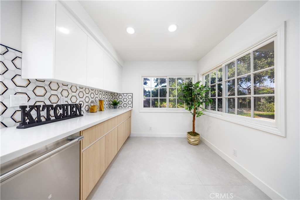 19421 Sierra Lago Road Irvine, CA 92603 - Photo 15 of 47