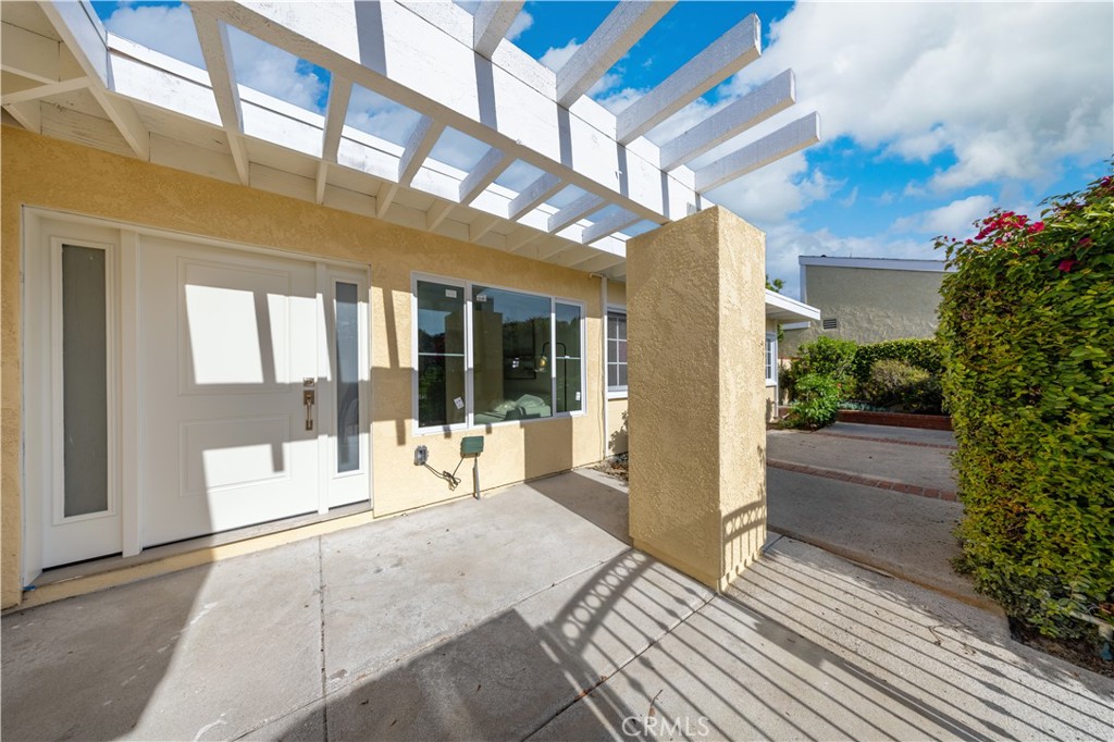 19421 Sierra Lago Road Irvine, CA 92603 - Photo 3 of 47