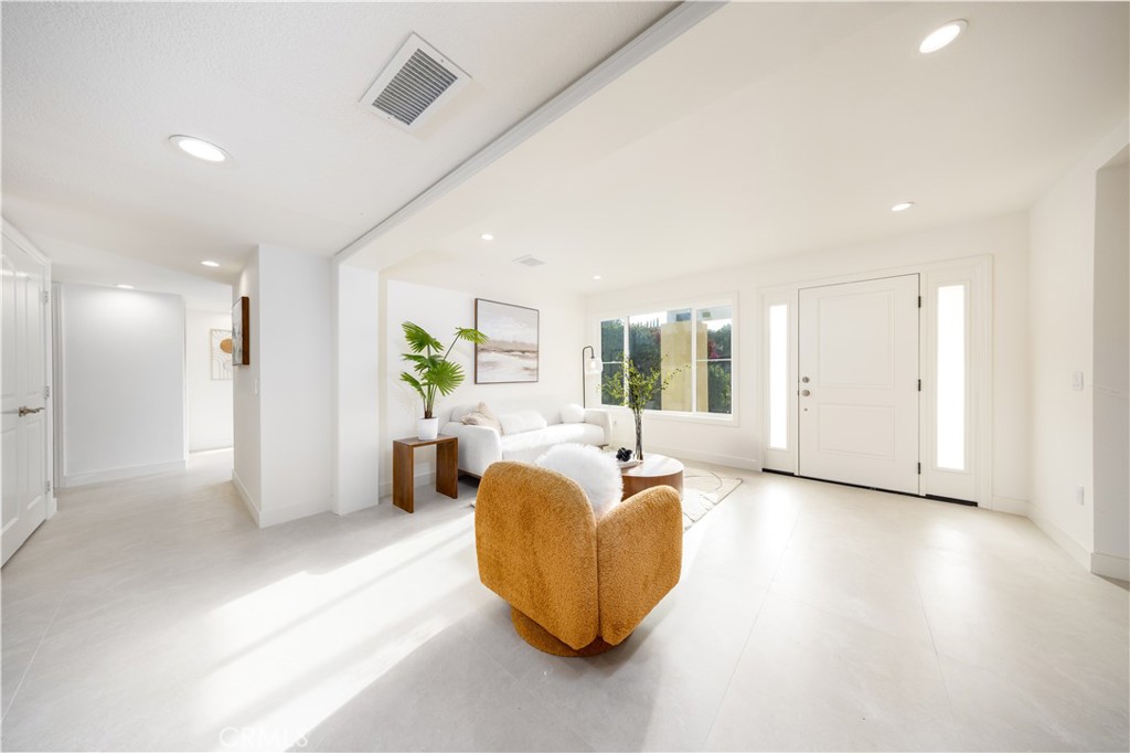 19421 Sierra Lago Road Irvine, CA 92603 - Photo 6 of 47