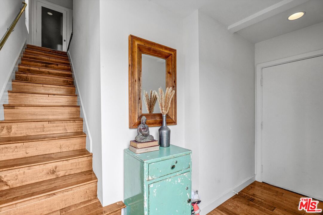 4105 Pacific Avenue, Unit 1 Marina del Rey, CA 90292 - Photo 27 of 29 a view of entryway and hall with wooden floor