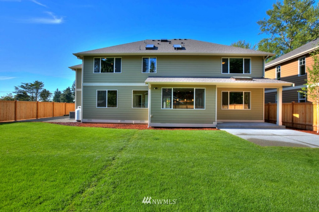 5851 Northeast 8th Street Renton, WA 98059 - Photo 2 of 25