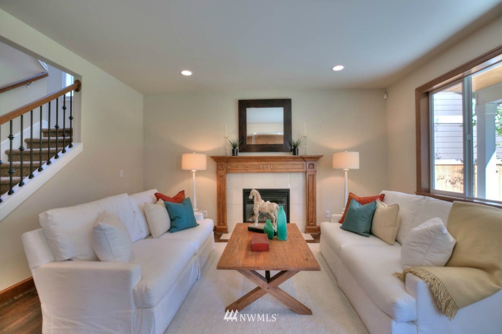 5851 Northeast 8th Street Renton, WA 98059 - Photo 12 of 25
