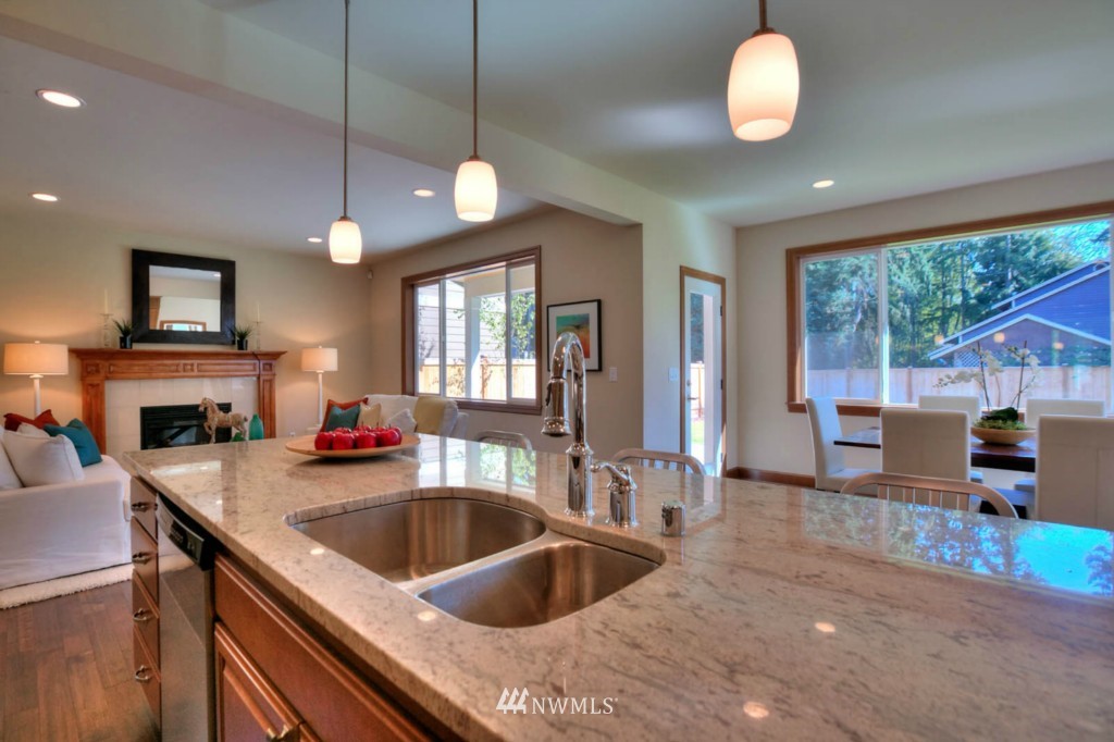 5851 Northeast 8th Street Renton, WA 98059 - Photo 20 of 25