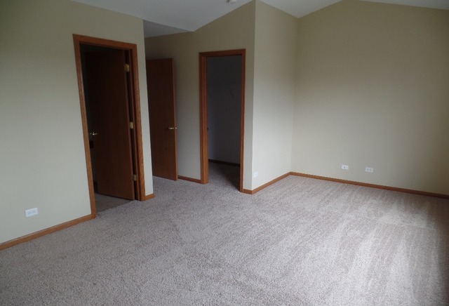 1976 West Cobblestone Road Romeoville, IL 60446 - Photo 11 of 16