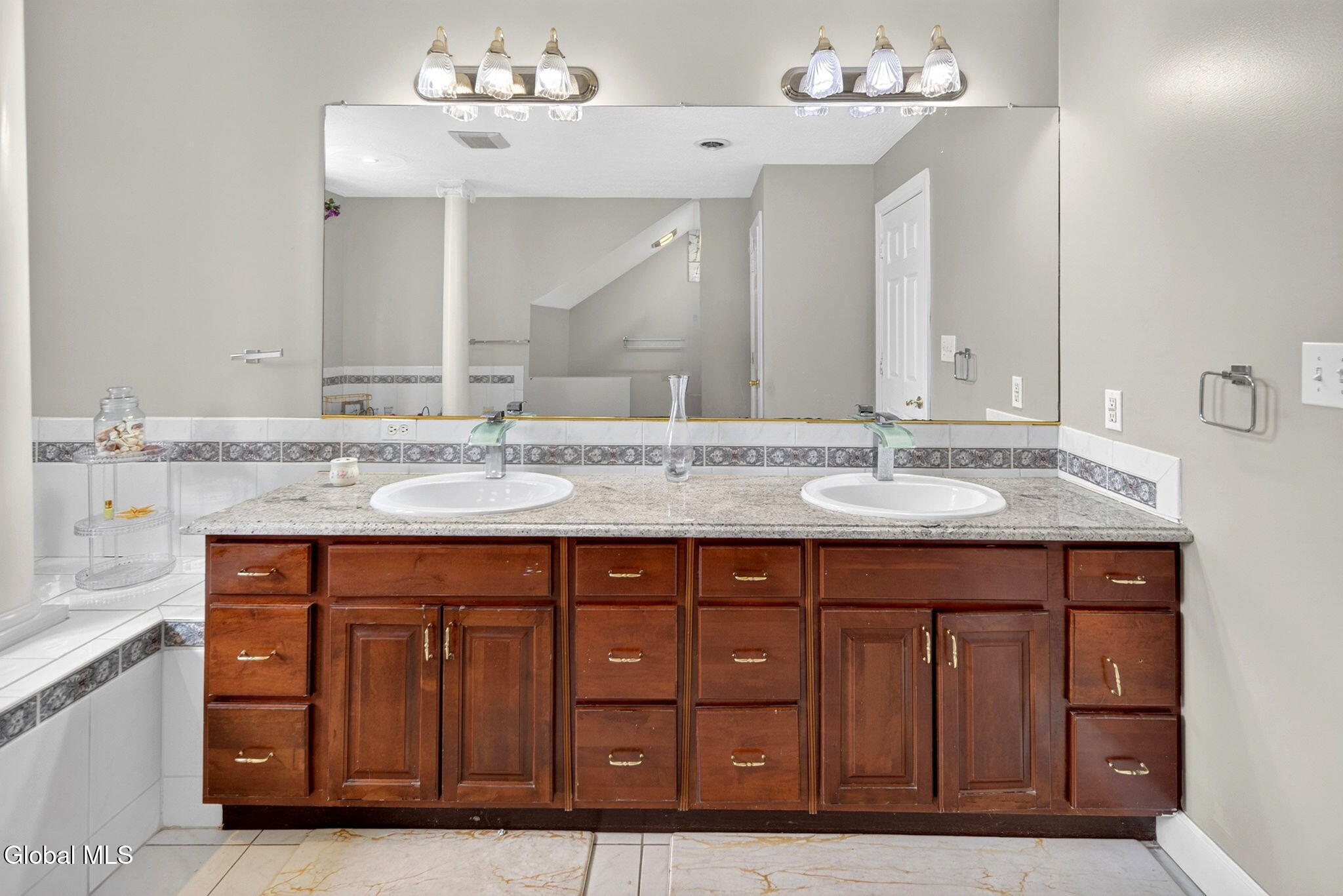 25 Outlet Road Ballston, NY 12019 - Photo 30 of 54 30-web-or-mls-028-023_DSC04744