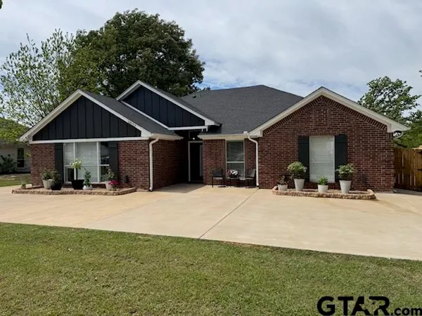 $365,000 | 10523 County Road 35, Tyler, TX 75706