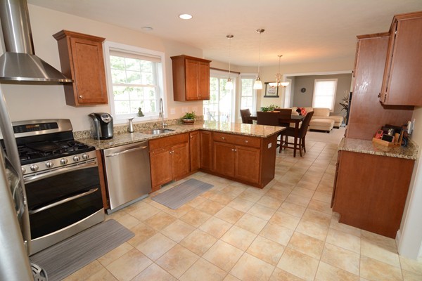 49 Cart Path Road Dracut, MA 01826 - Photo 14 of 29 Gallery Image 14