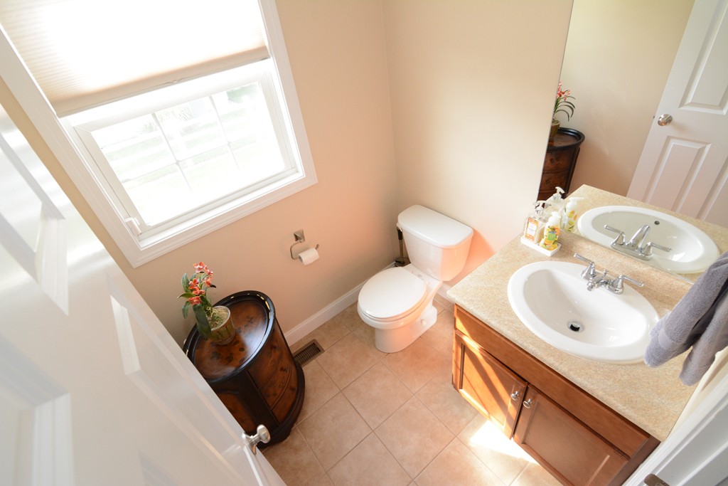 49 Cart Path Road Dracut, MA 01826 - Photo 16 of 29 Gallery Image 16