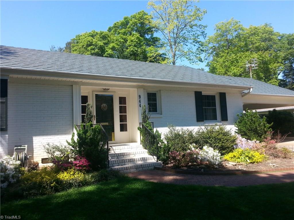 944 Avon Road Winston-Salem, NC 27104 - Photo 2 of 15 Gallery Image 2