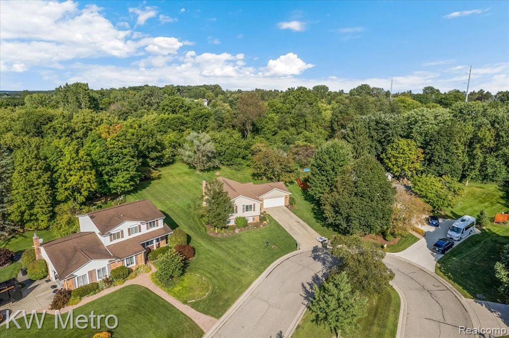 1411 Deerhurst Court Rochester Hills, MI 48307 - Photo 36 of 48