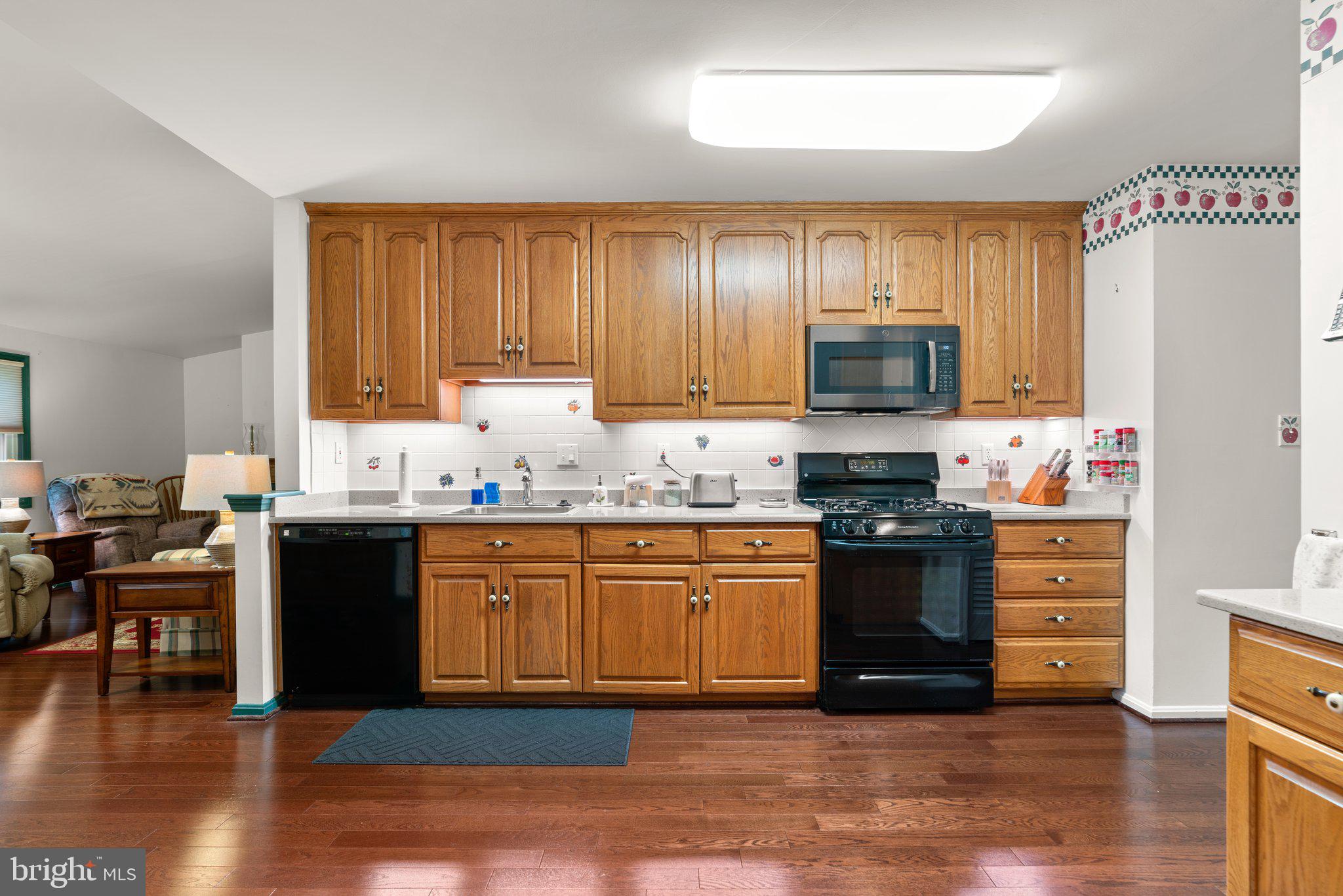 19729 Olney Mill Road Brookeville, MD 20833 - Photo 10 of 43 Kitchen