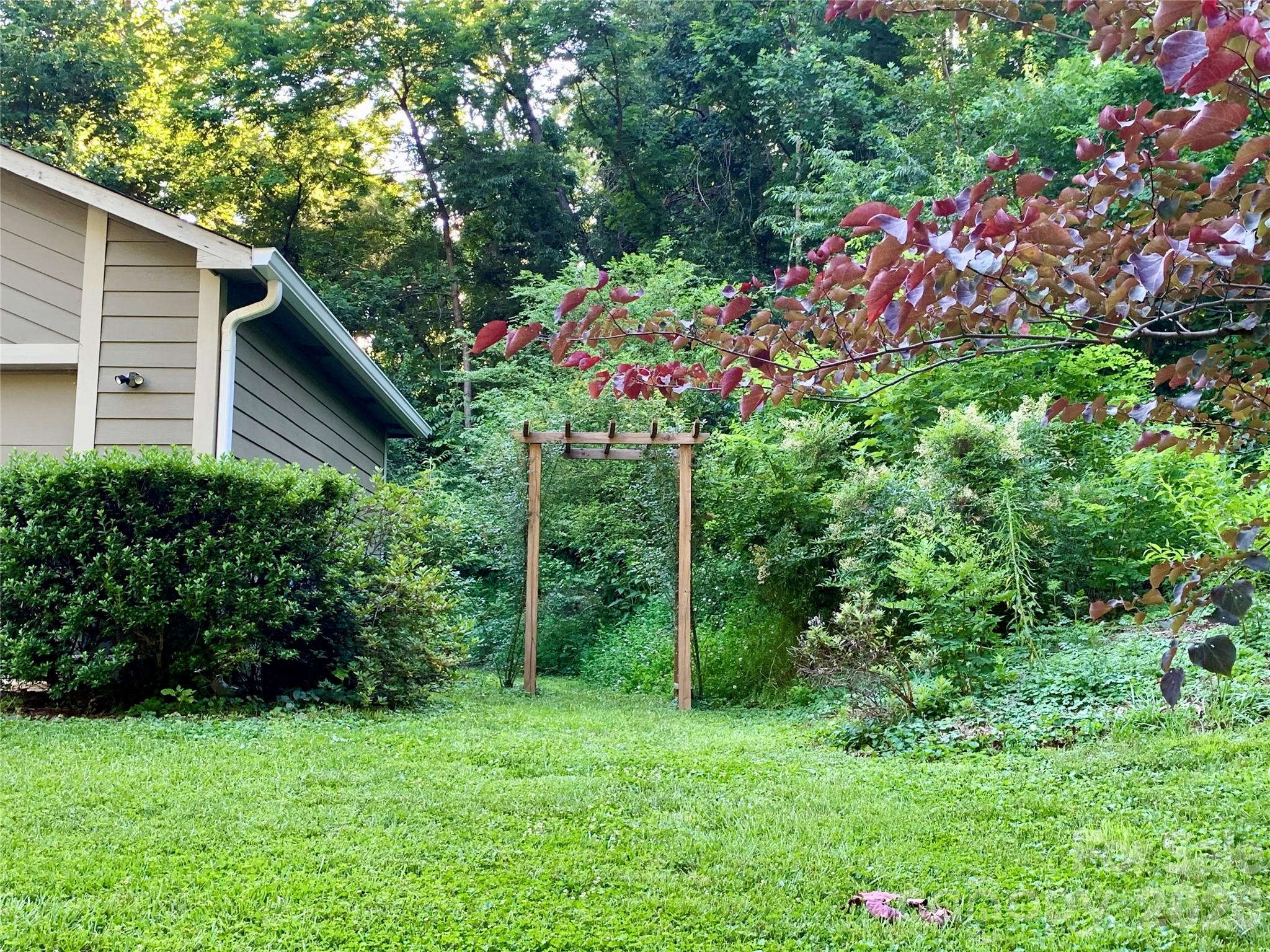 8 Turkey Toe Lane Arden, NC 28704 - Photo 3 of 37