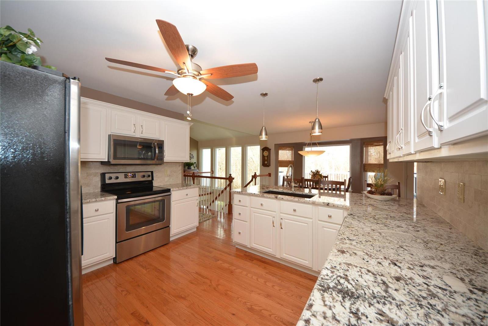406 Rascal Crossing O'Fallon, MO 63366 - Photo 11 of 35