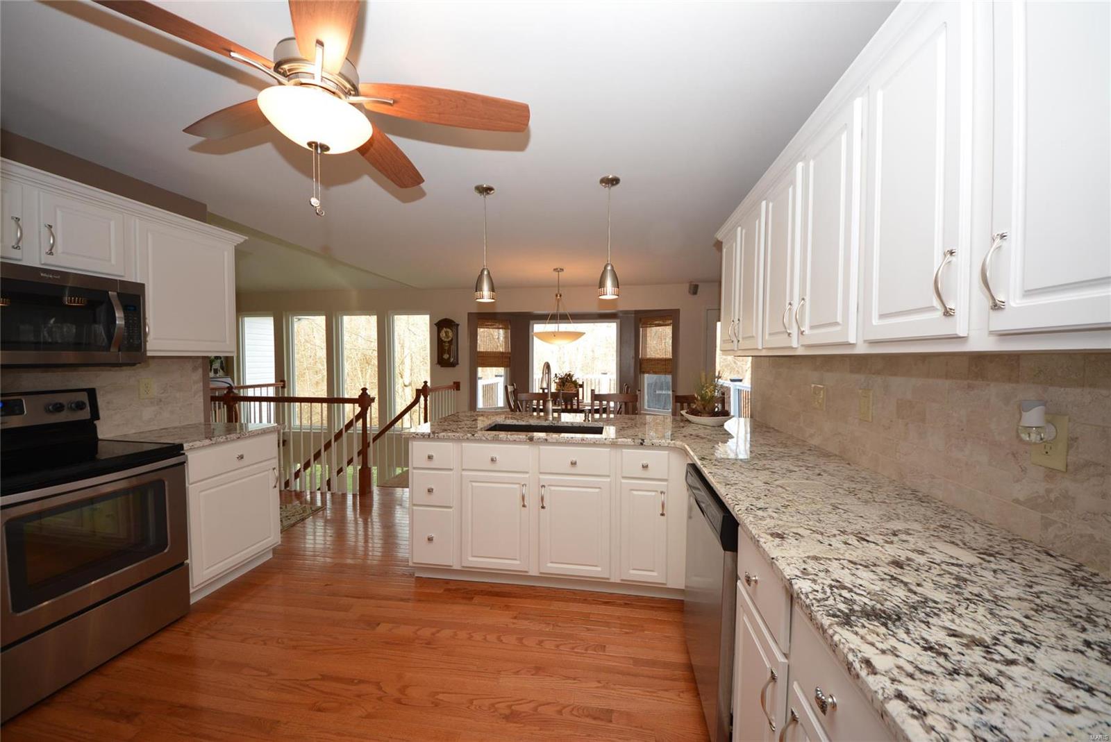 406 Rascal Crossing O'Fallon, MO 63366 - Photo 12 of 35