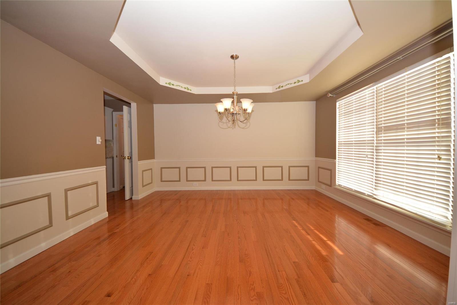 406 Rascal Crossing O'Fallon, MO 63366 - Photo 3 of 35