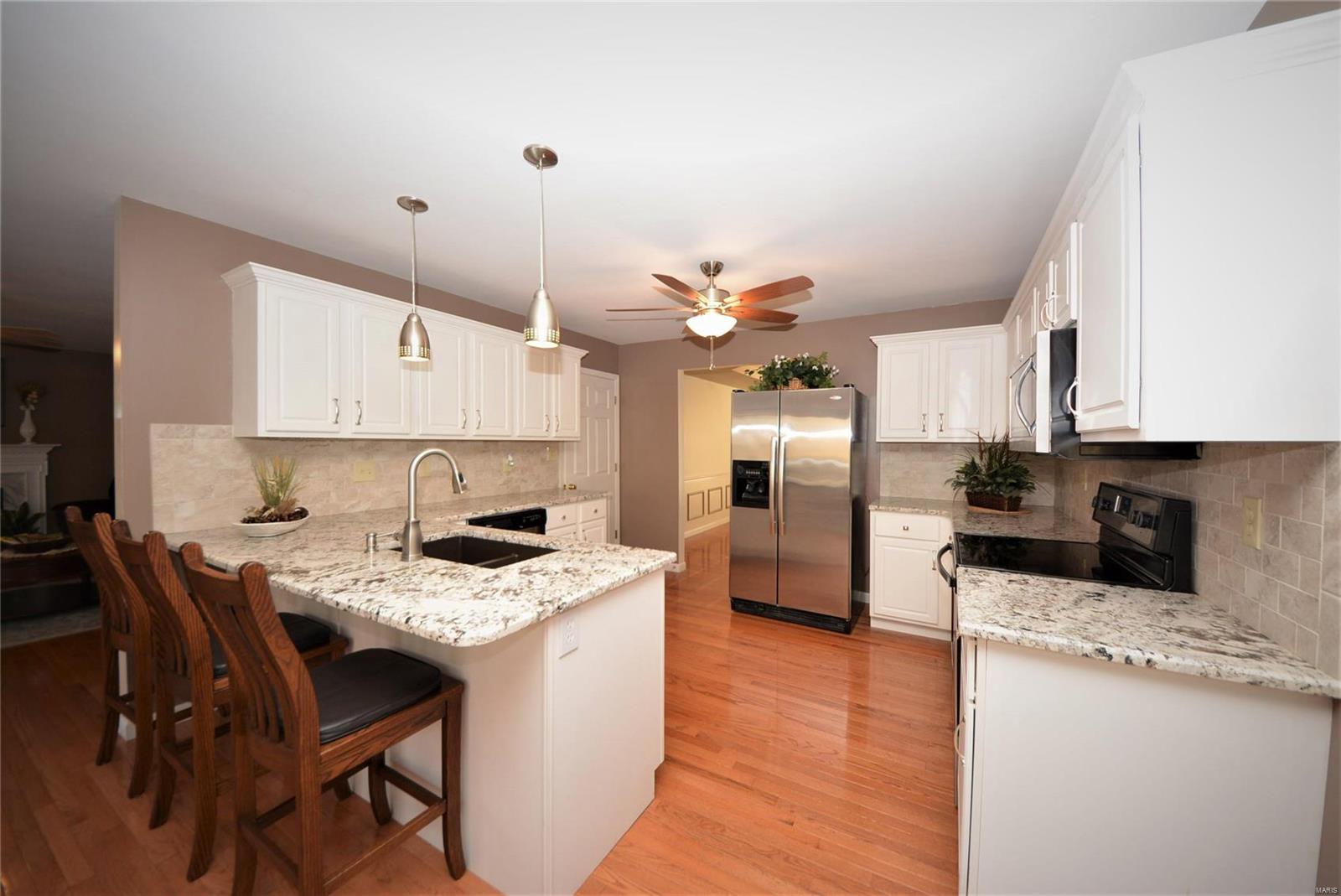 406 Rascal Crossing O'Fallon, MO 63366 - Photo 9 of 35