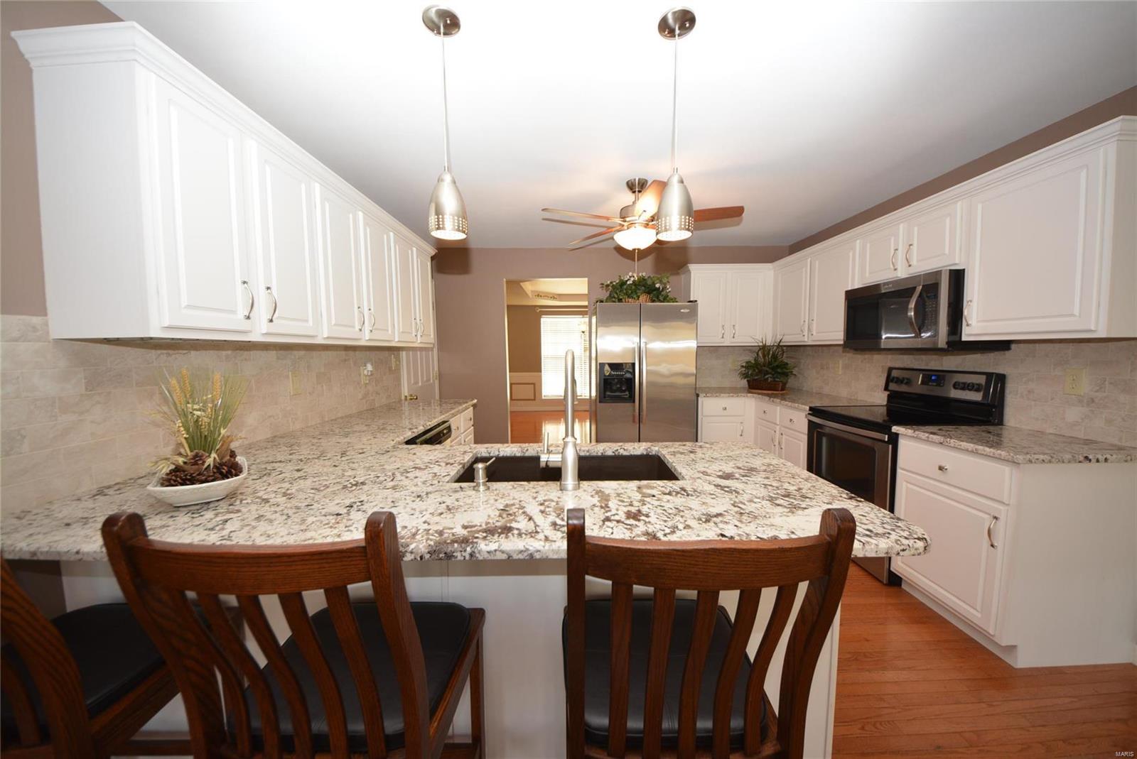 406 Rascal Crossing O'Fallon, MO 63366 - Photo 10 of 35