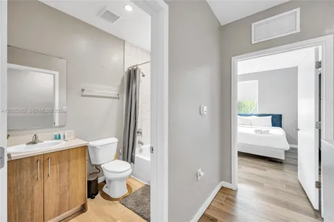 $3,500 | 171 Northwest 158th Street, Unit 1, Miami, FL 33169