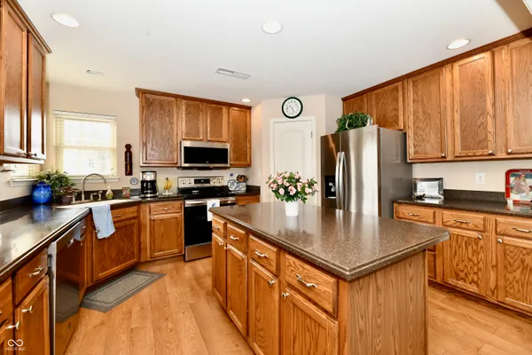 $330,000 | 5514 Coventry Park Boulevard, Indianapolis, IN 46237