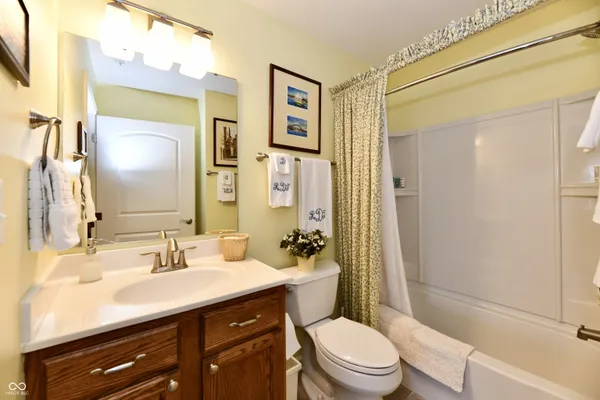 $330,000 | 5514 Coventry Park Boulevard, Indianapolis, IN 46237