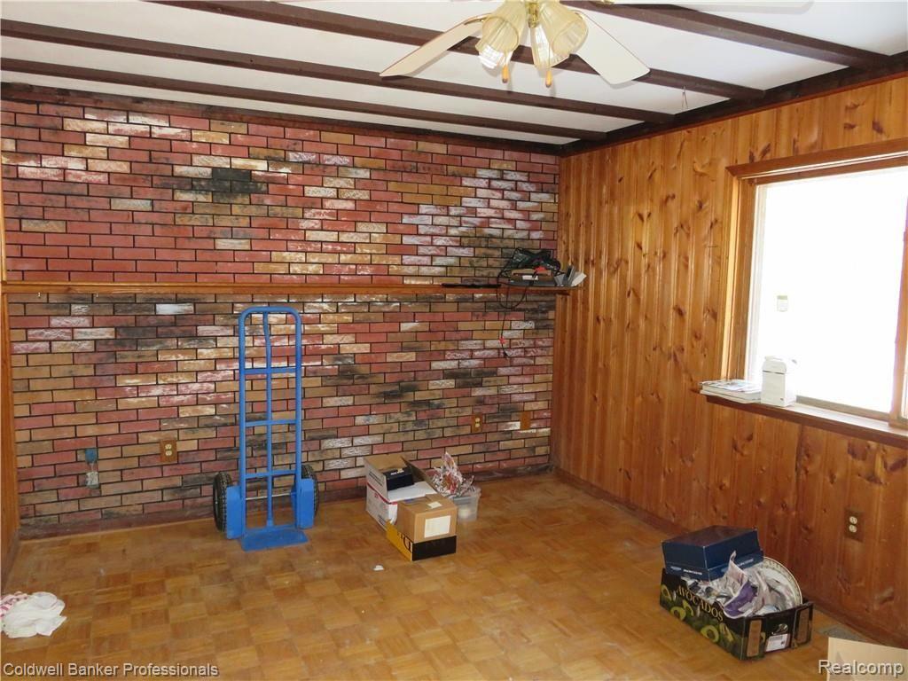 2755 West Miller Road Morrice, MI 48857 - Photo 3 of 15 3 2755 living.JPG