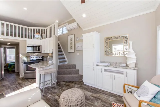 $3,600,000 | 662 Woodrose Lane, Stonewall, TX 78671