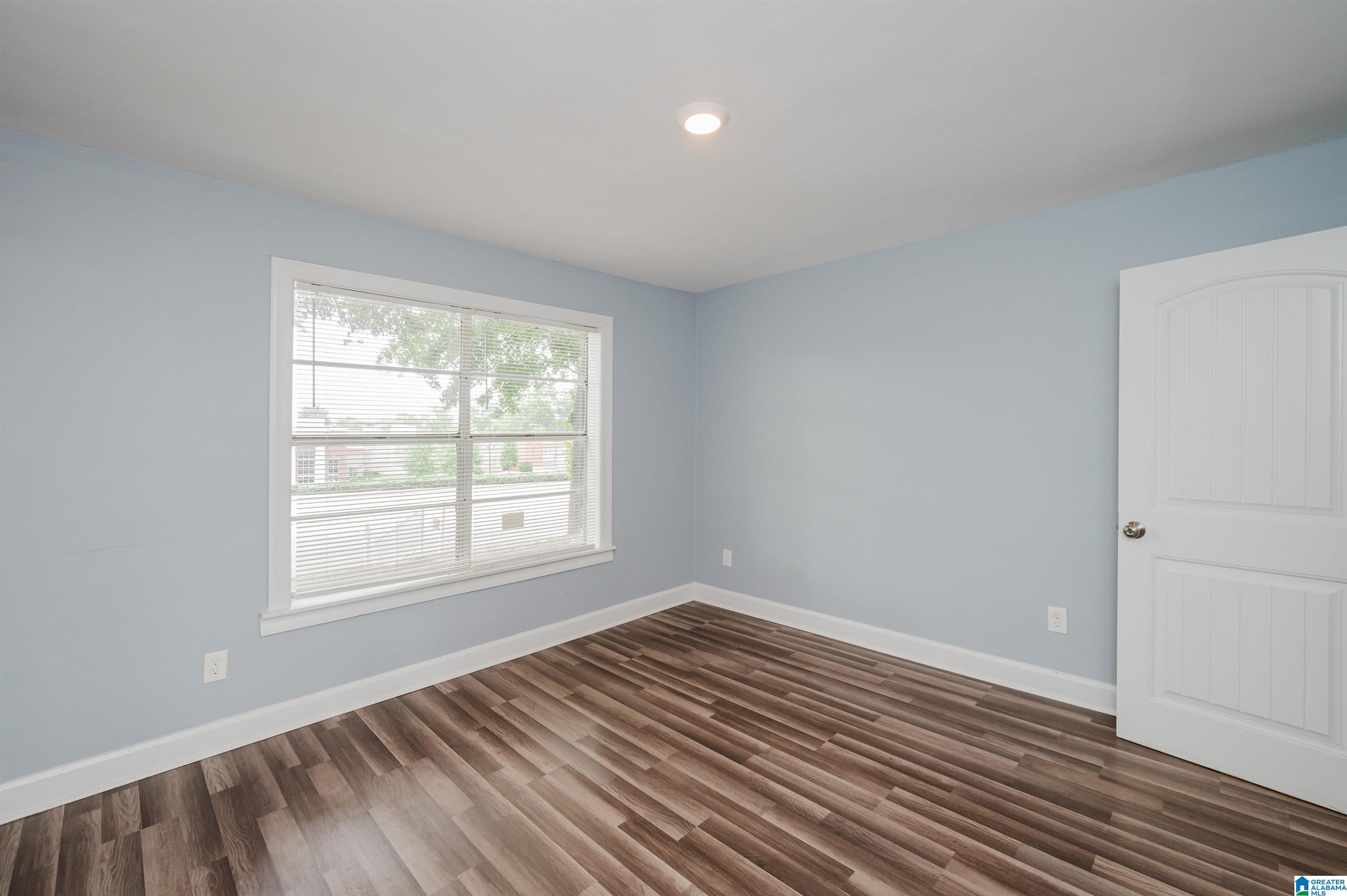 609 Valley Road Fairfield, AL 35064 - Photo 22 of 36
