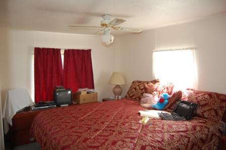 18580 Summitview Road Tieton, WA 98947 - Photo 6 of 19 a bedroom with a bed and a window