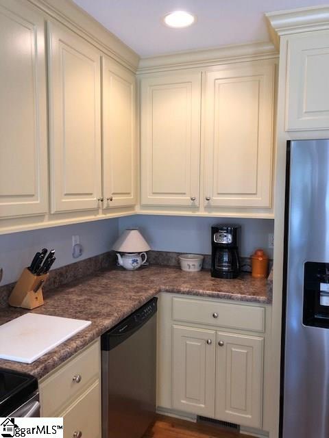 2218 Tigerville Road Travelers Rest, SC 29690 - Photo 5 of 33