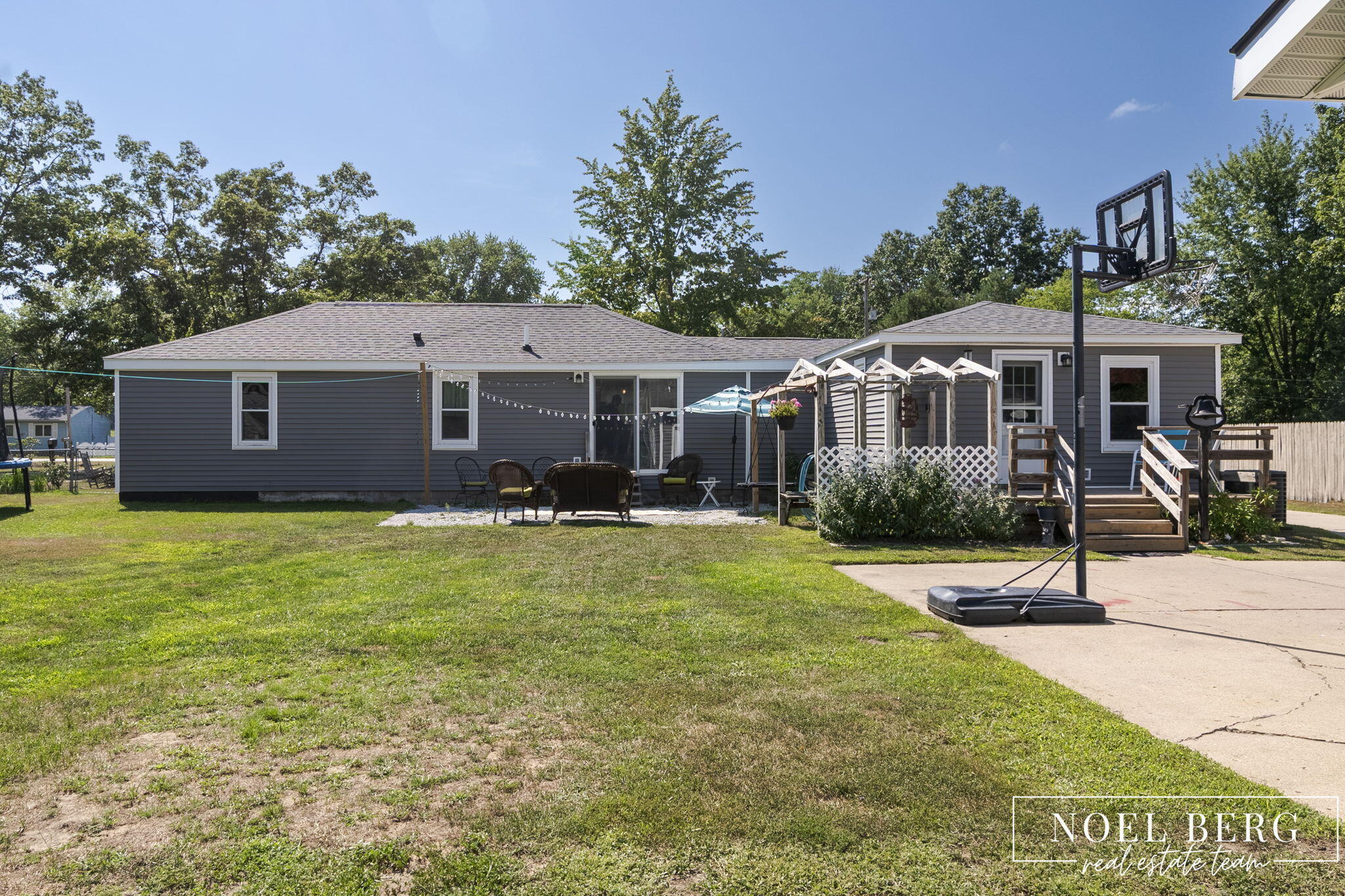 1104 Drent Road Muskegon, MI 49442 - Photo 32 of 38 9-web-or-mls-1104 S Drent-5