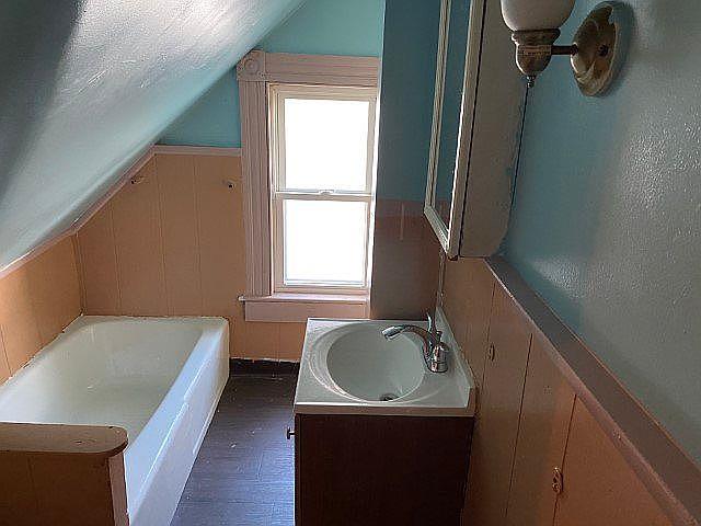 51 Edson Avenue Waterbury, CT 06705 - Photo 14 of 17