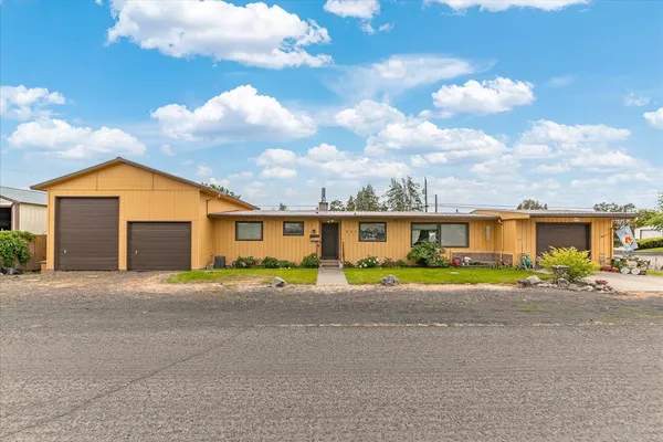 $349,900 | 517 West 4th Street, Sprague, WA 99032