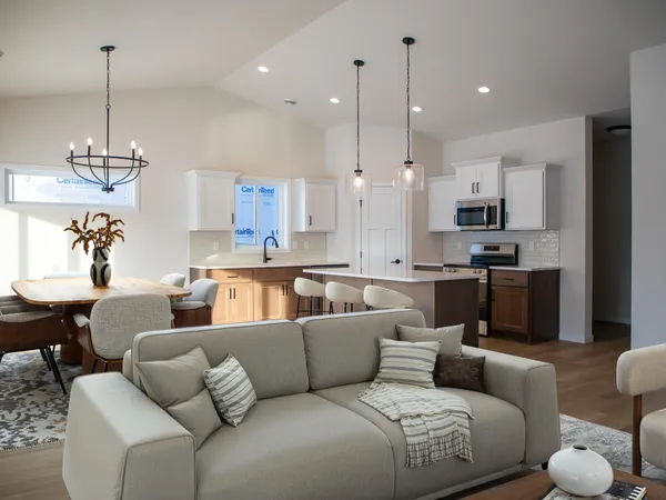 $447,065 | 7361 26th Street South, Fargo, ND 58104