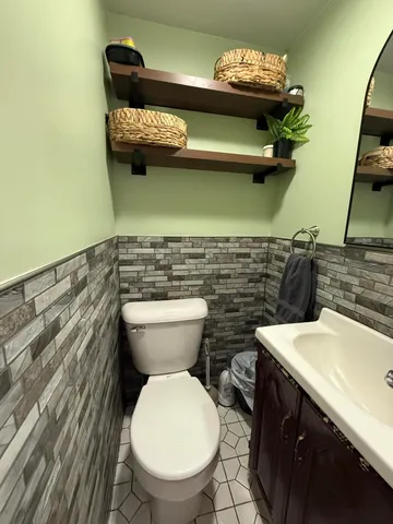 $450,000 | 1420 Collinstown Road, Appleton, ME 04862