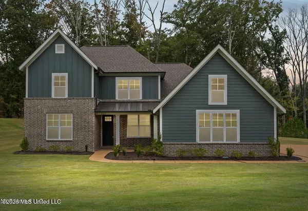 $488,700 | 2835 Cypress Lake Drive South, Olive Branch, MS 38654