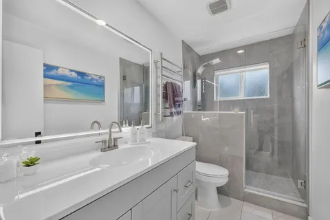 $1,250,000 | 2917 Northeast 35th Court, Lighthouse Point, FL 33064