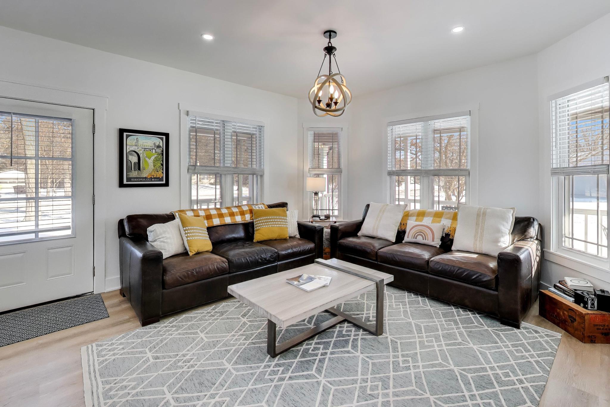 397 West Geneva Street Williams Bay, WI 53191 - Photo 11 of 35 Living Rm