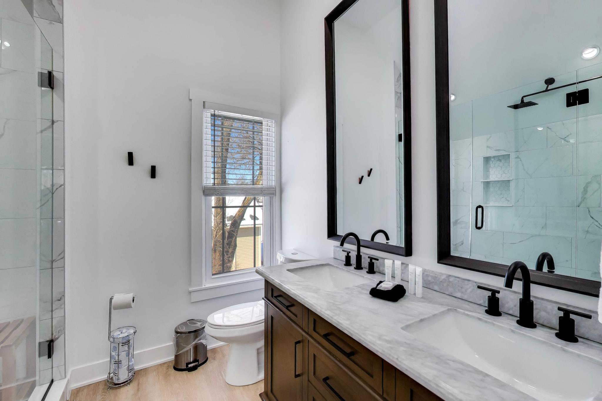 397 West Geneva Street Williams Bay, WI 53191 - Photo 28 of 35 2nd floor bathroom